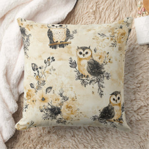 Coussin Motif floral cottagecore beige chouette