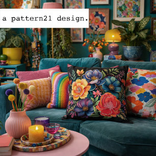 Coussin Motif floral multicolore sombre sur fond noir