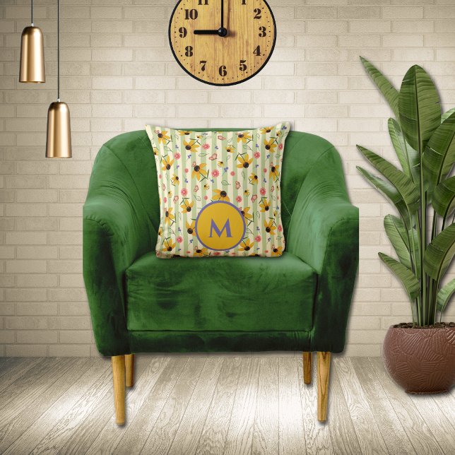 Coussin Motif floral papillon à cône monogrammé  (Monogram Coneflower Butterfly Floral Patterned Throw Pillow)