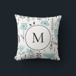 Coussin Motif floral scandinave bleu Monogramme<br><div class="desc">Coussin d'inspiration lunaire et scandinave. Il présente un motif floral bleu et noir. Personnalisez en ajoutant votre monogramme. Cette coussin fleurie est parfaite comme cadeau personnalisé. Des éléments correspondants sont disponibles.</div>