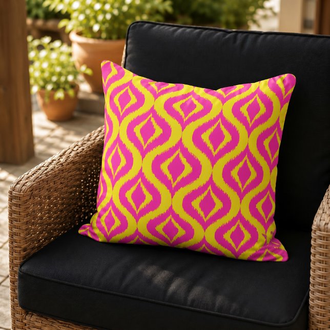 Coussin Motif Ikat Bohème Rose Chaude Jaune Clair Hanches (Créateur téléchargé)