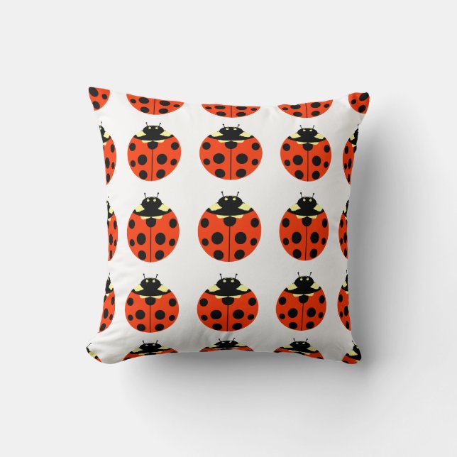 Coussin motif ladybug (Recto)