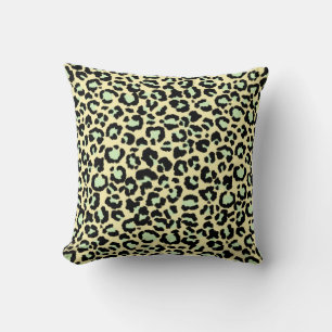 Coussin Motif léopard en vert menthe sur fond avoine