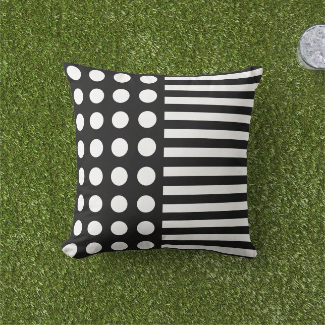Coussin Motif moderne noir et blanc (Herbe)