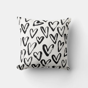 Coussin Motif monochrome de coeurs noirs rustiques