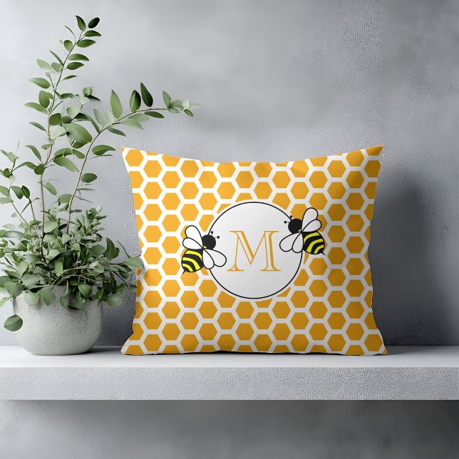 Coussin Motif nid d'abeille orange et abeilles monogrammé (Créateur téléchargé)