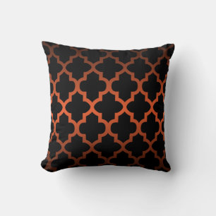 Coussin Motif noir de Quatrefoil sur le mélange orange