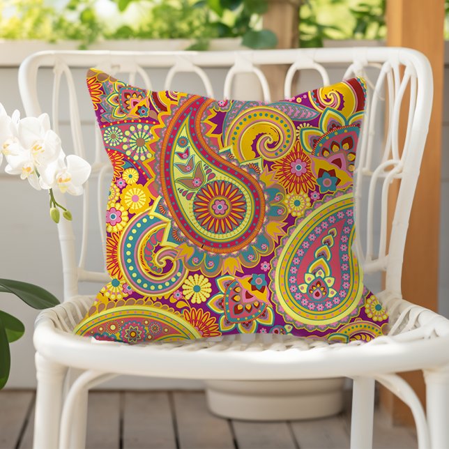 Coussin Motif Paisley Jaune Violet Rouge Orange (Créateur téléchargé)