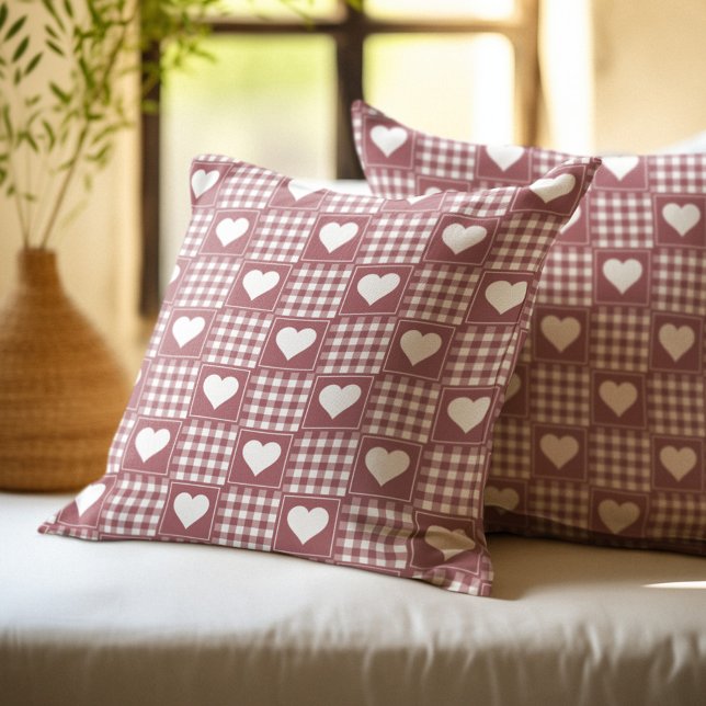 Coussin Motif Patchwork Cœurs Rose Poussiéreux (Créateur téléchargé)