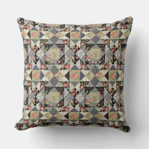 Coussin Motif Patchwork Papillons Fleurs Rose de feuillage