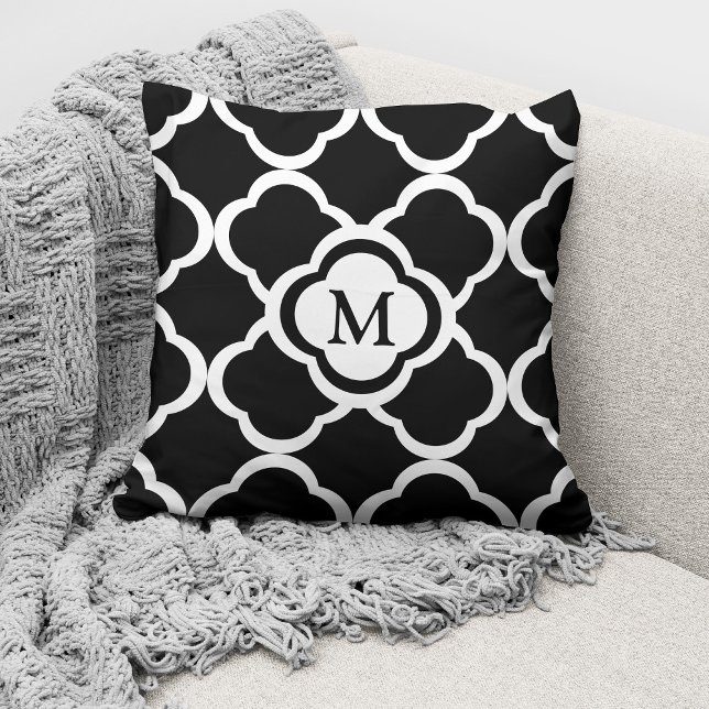 Coussin Motif Quatrefoil Noir Et Blanc Monogramme Personna (Créateur téléchargé)