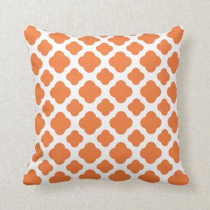 Coussin Motif Quatrefoil orange et blanc