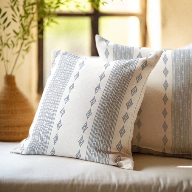 Coussin Motif rayé tribal aztèque gris pâle et blanc (Créateur téléchargé)