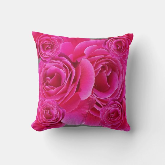 COUSSIN MOTIF ROSE FUCHSIA IMPRESSIONNANT DE ROSES (Recto)