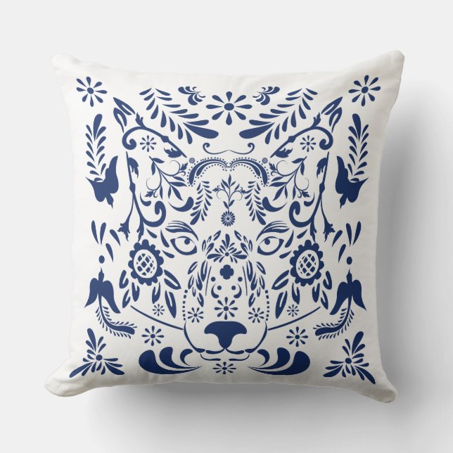 Coussin motif traditionnel Wolf (Recto)