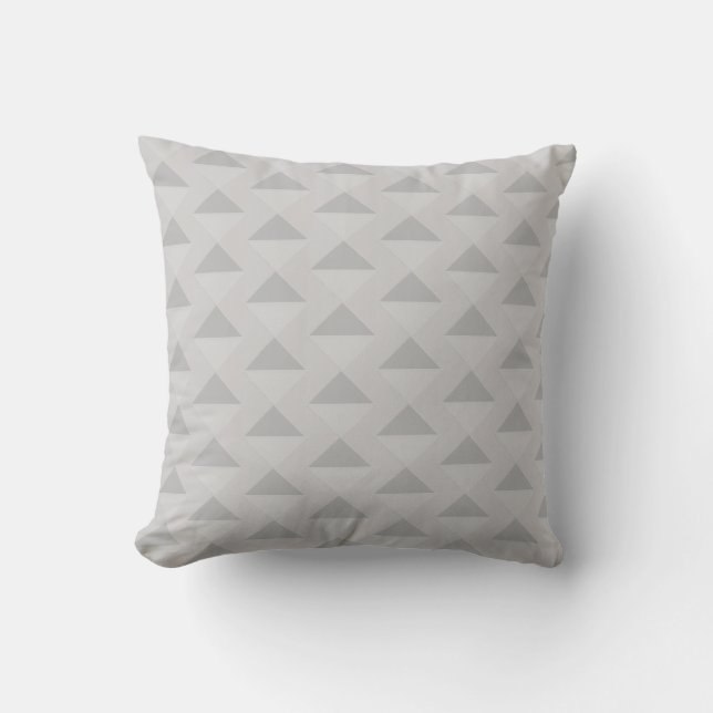 Coussin Motif Triangle Gris et Argent Élégant (Recto)