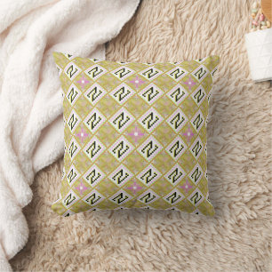 Coussin Motif tribal géométrique olive et magenta moderne