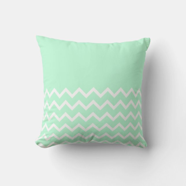 Coussin Motif vert et blanc de Chevron avec le vert simple (Recto)