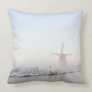 Coussin Moulin à vent dans la neige dans le carreau