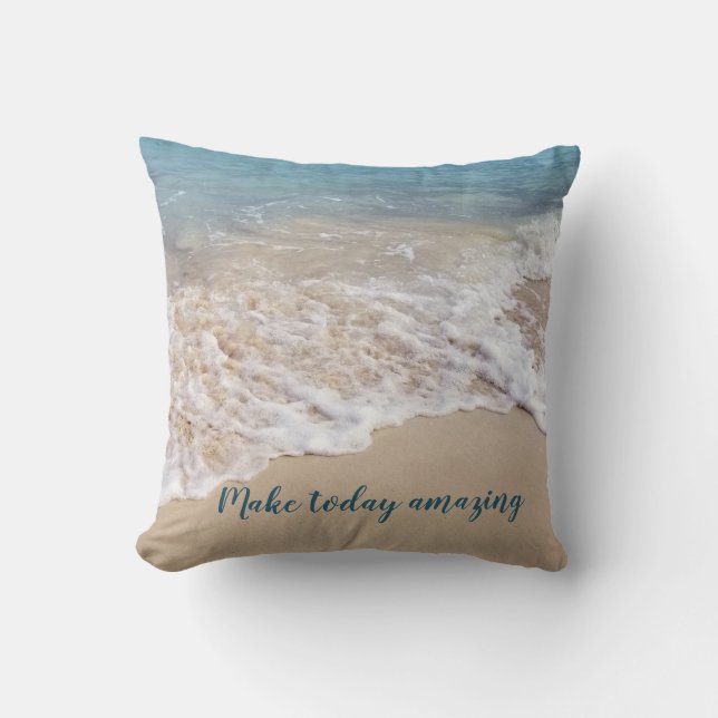 Coussin mousse de mer mousseuse sur la plage avec citation (Recto)