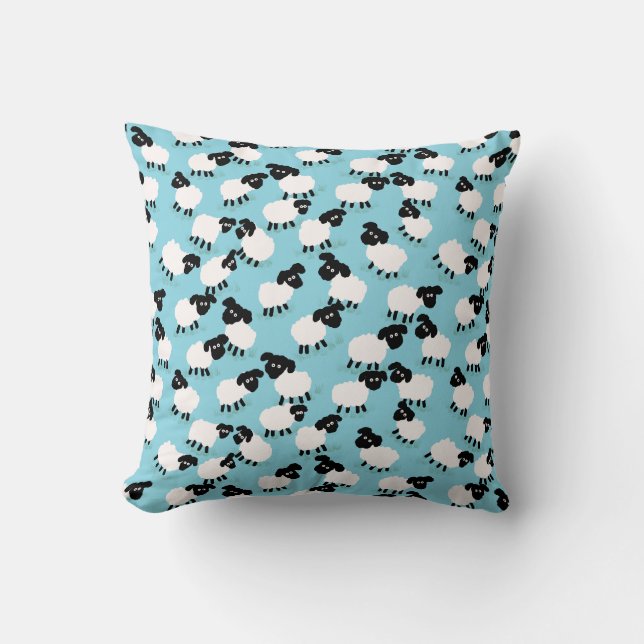 Coussin Moutons moelleux sur fond bleu bébé (Recto)