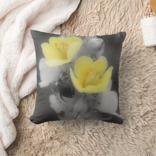 Coussin Mullein Fleur Et Beetle Nature (Couverture)