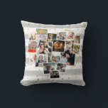 Coussin Multiphoto Collage forme coeur mignonne famille<br><div class="desc">Veuillez sélectionner plusieurs photos de la famille pour créer ce coussin magnifique. Le collage photo forme une forme de coeur représentant l'amour que vous ressentez l'un pour l'autre. L'arrière - plan a des rayures argentées et blanches et des effets de parties scintillant d'or. Si vous souhaitez supprimer l'arrière - plan...</div>