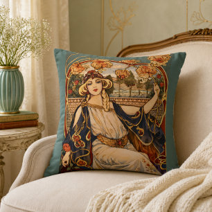 Coussin Muse du Chrysanthème Doré – Art Nouveau Floral 