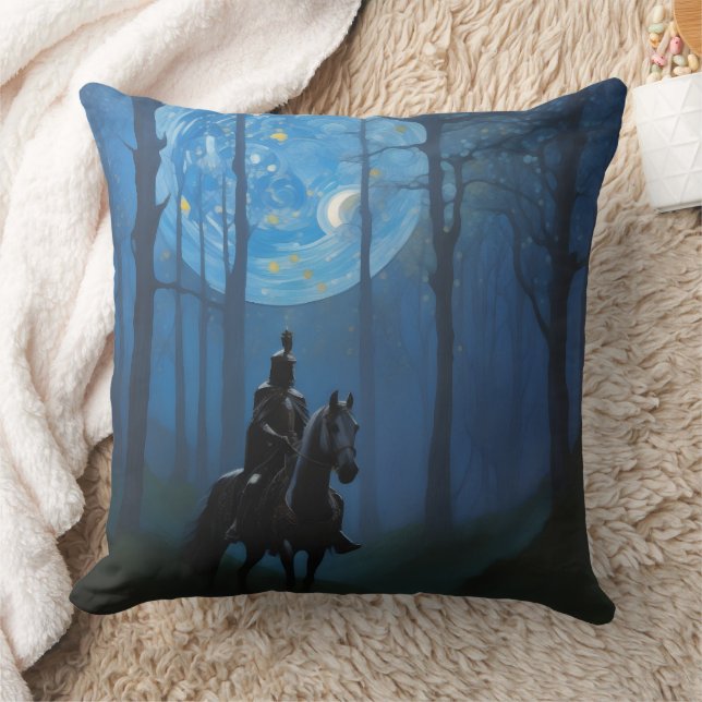 Coussin Mystérieux Chevalier Noir dans la Forêt Lune (Couverture)