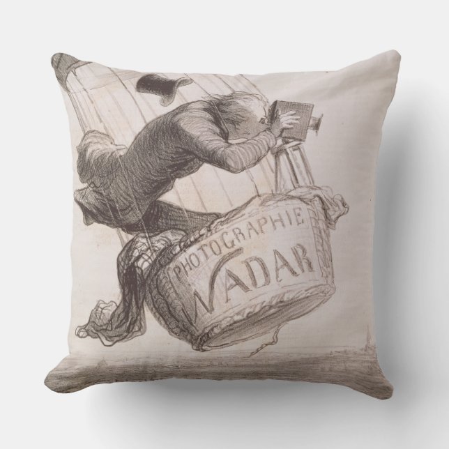 Coussin Nadar (1820-1910) élevant la photographie au hei (Recto)