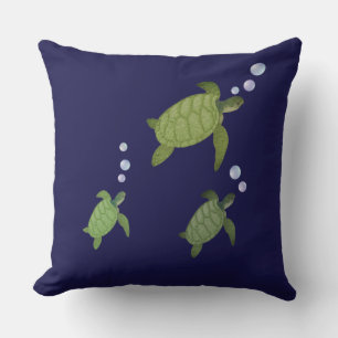 Coussin Nager tortues de mer sur bleu marine