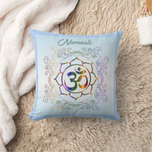 Coussin Namaste Aum (Om) Lotus Prismatic Ornamental