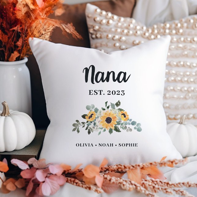 Coussin Nana | Jolie tournesol rustique et noms (A pretty, rustic keepsake pillow with sunflowers for your Nana)