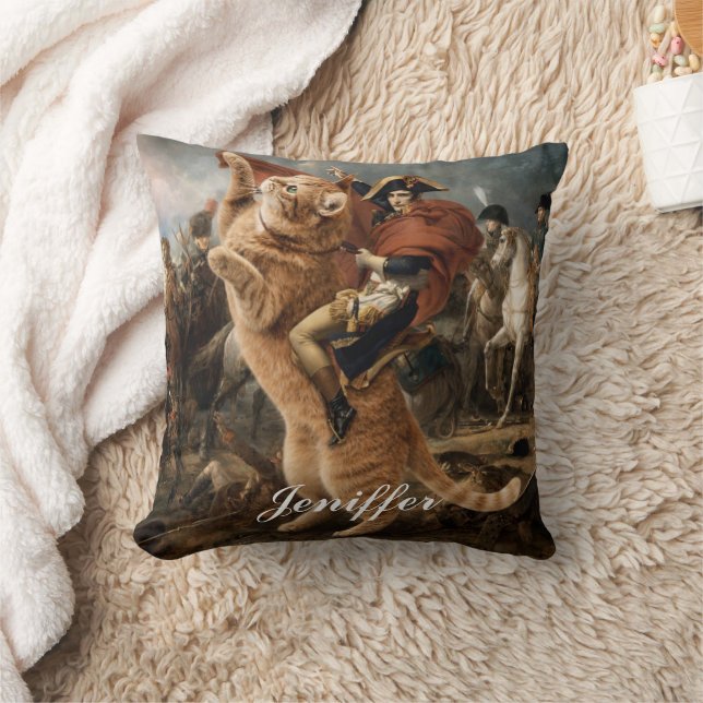 Coussin Napoléon chevauchant un chat de bataille géant     (Couverture)