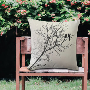 Coussin nature zen paysage noir blanc silhouette de l'arbr