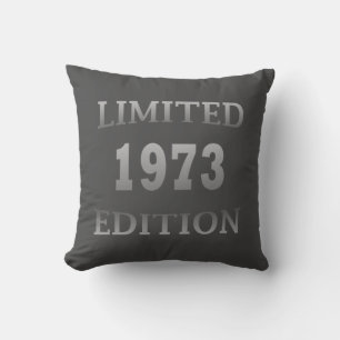 Coussin Né en 1973 élégant cadeau d'anniversaire moderne