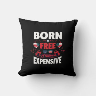 Coussin Né libre mais maintenant je suis cher - mème migno