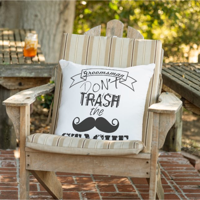Coussin Ne pas jeter la pierre Moustache Hipster Groomsman (Chaise)