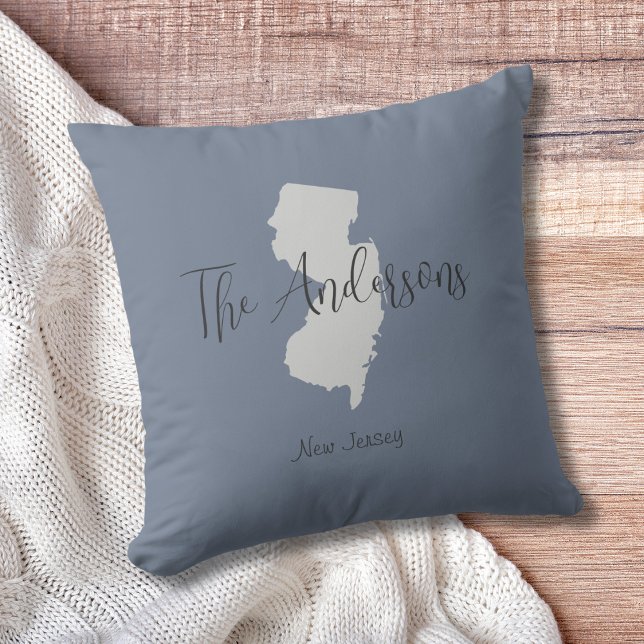 Coussin New Jersey Outline Nom de famille Jeu d'oreiller (Show pride for your state and personalize it!  "love makes this house a home in <your state>")