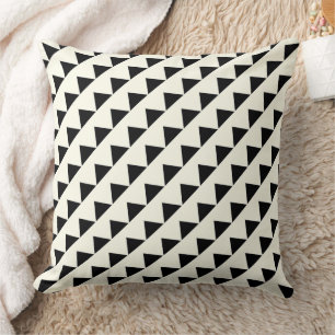 Coussin N'importe quelle couleur noire et blanche triangle