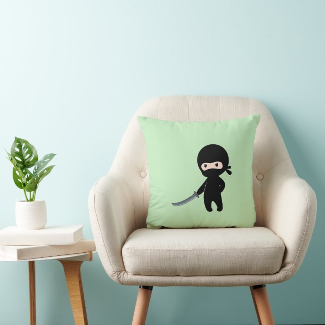 Coussin Ninja minuscule en colère sur vert (Chaise)