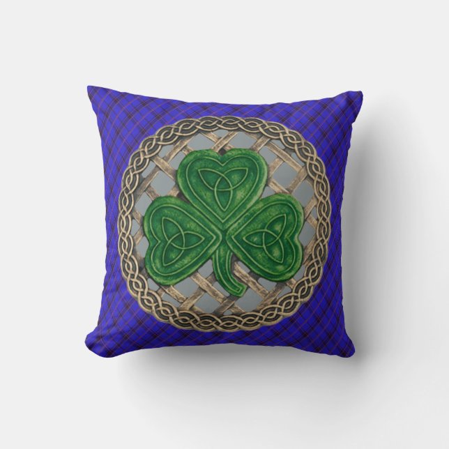 Coussin Noeuds Celtiques Shamrocks Gris Sur Plaid Bleu (Recto)