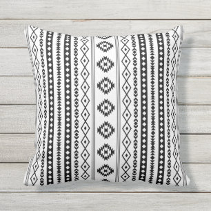 Coussin Noir aztèque sur Motif blanc à motifs mixtes (V)