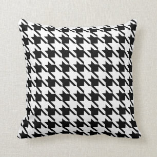 Coussin noir de motif de pied-de-poule