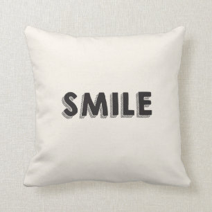 Coussin Noir de tableau d'oreiller de sourire