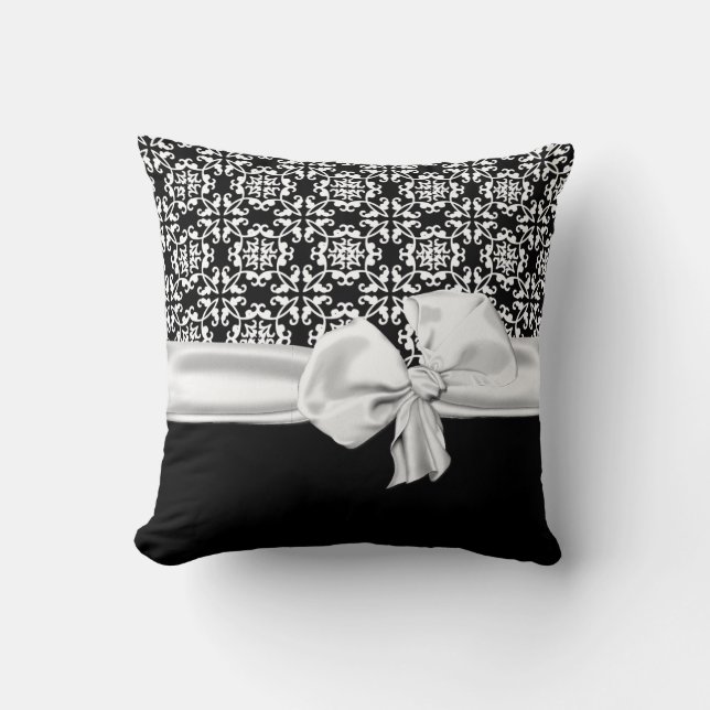 Coussin noir et blanc élégant de décorateur (Recto)