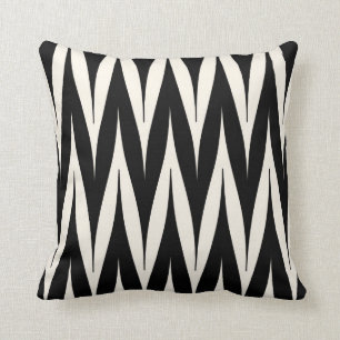 Coussin Noir tribal de motif de transitoire de zigzag