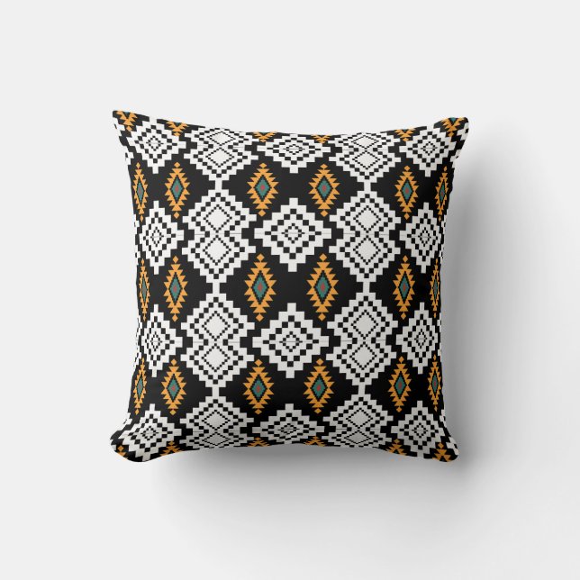 Coussin Noirs Amérindiens, Motifs tribaux intemporels (Recto)
