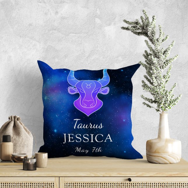Coussin Nom avec signe Zodiaque Taurus Cadeau Jeu d'oreill (Créateur téléchargé)