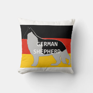 Coussin nom berger allemand silhouette sur le drapeau noir
